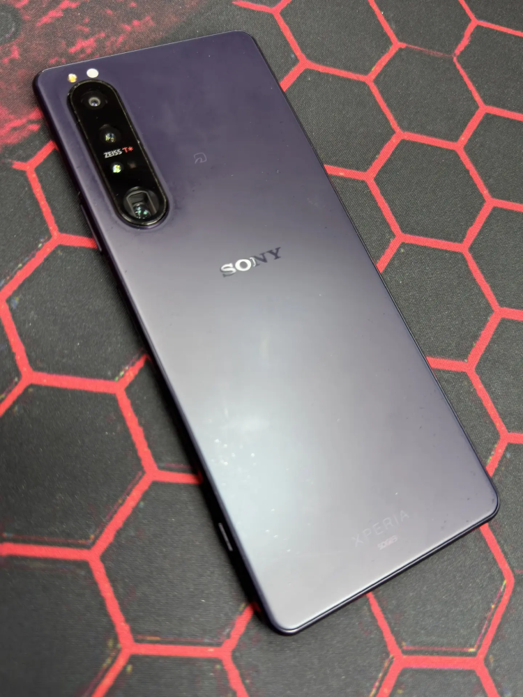 Смартфон Sony Xperia 1 III 12/256гб