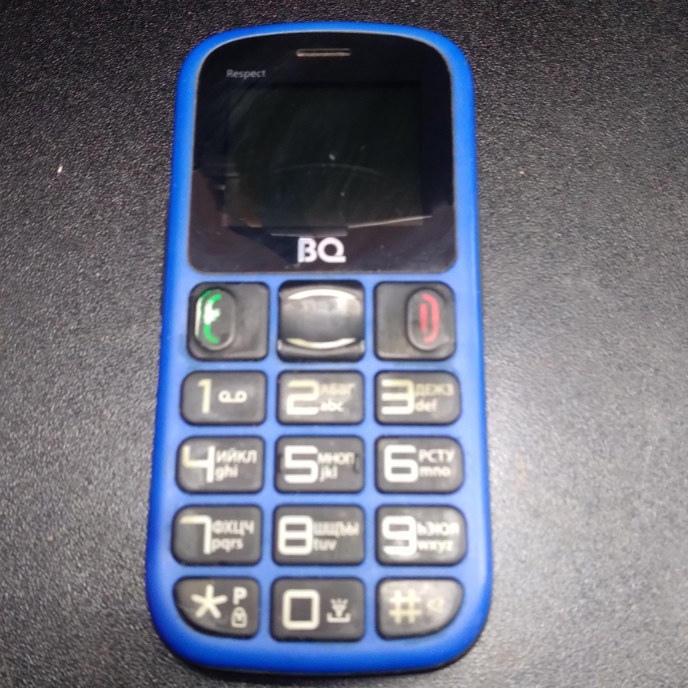 Мобильный телефон BQ кнопка