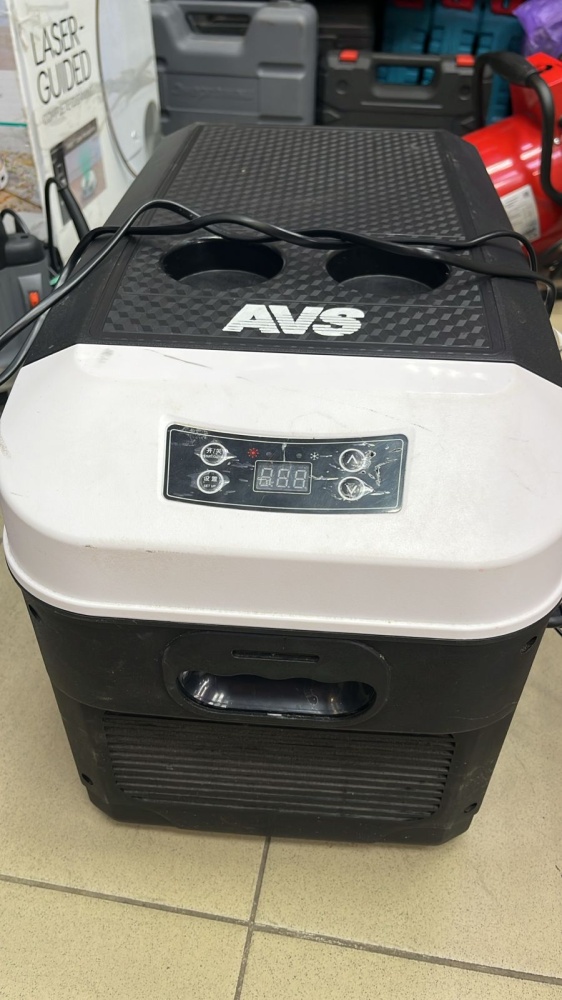 Автохолодильник AVS 20л
