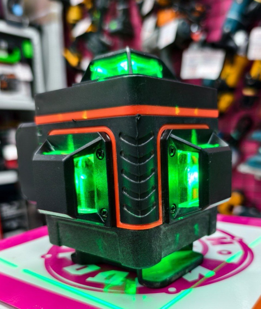 Лазерный уровень HILDA 4D КОМПЛЕКТ