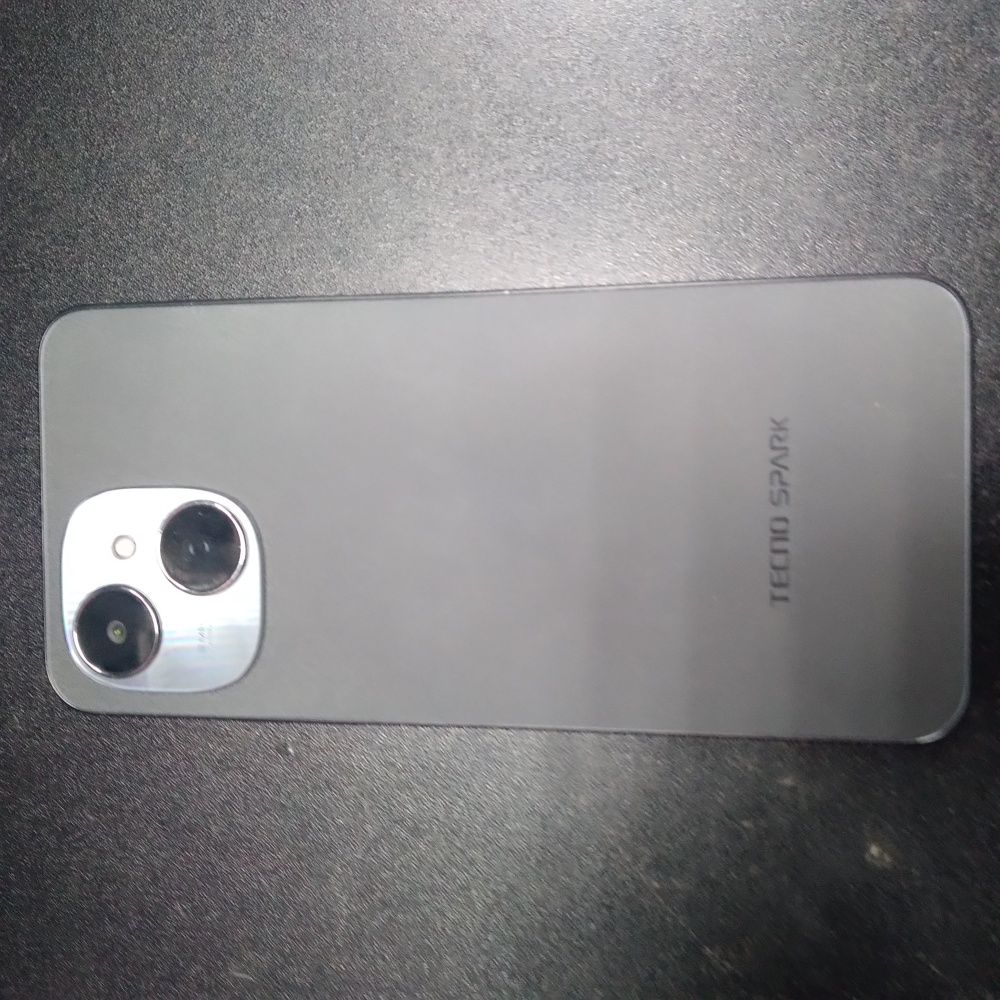 Мобильный телефон Tecno spark 40c 8/256