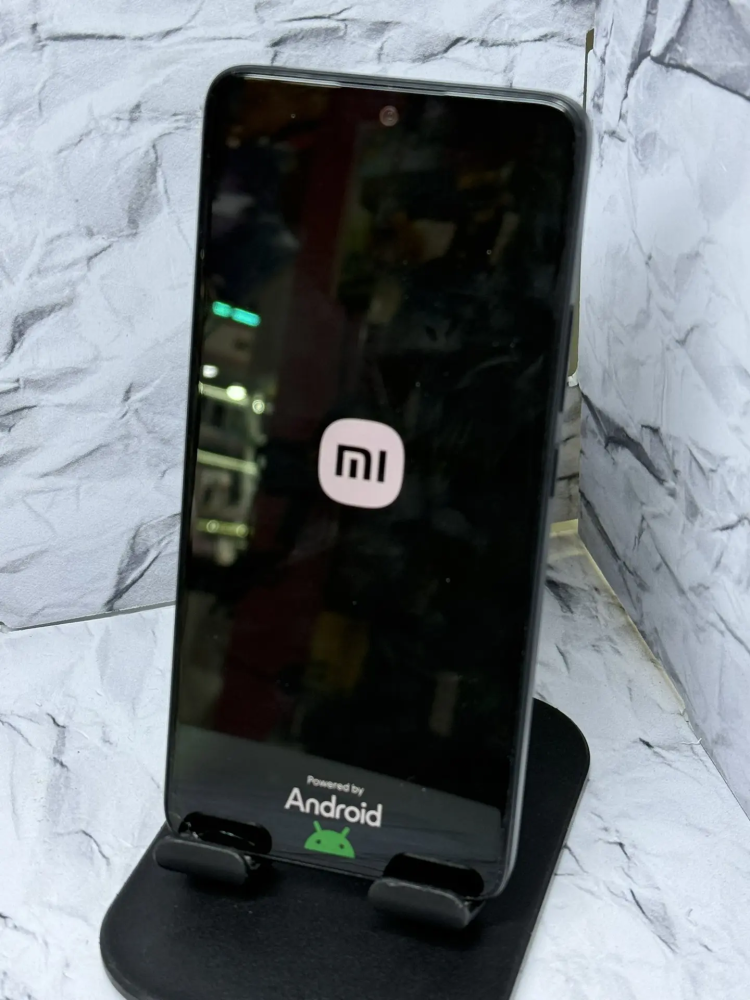 Смартфон Xiaomi Redmi note 12